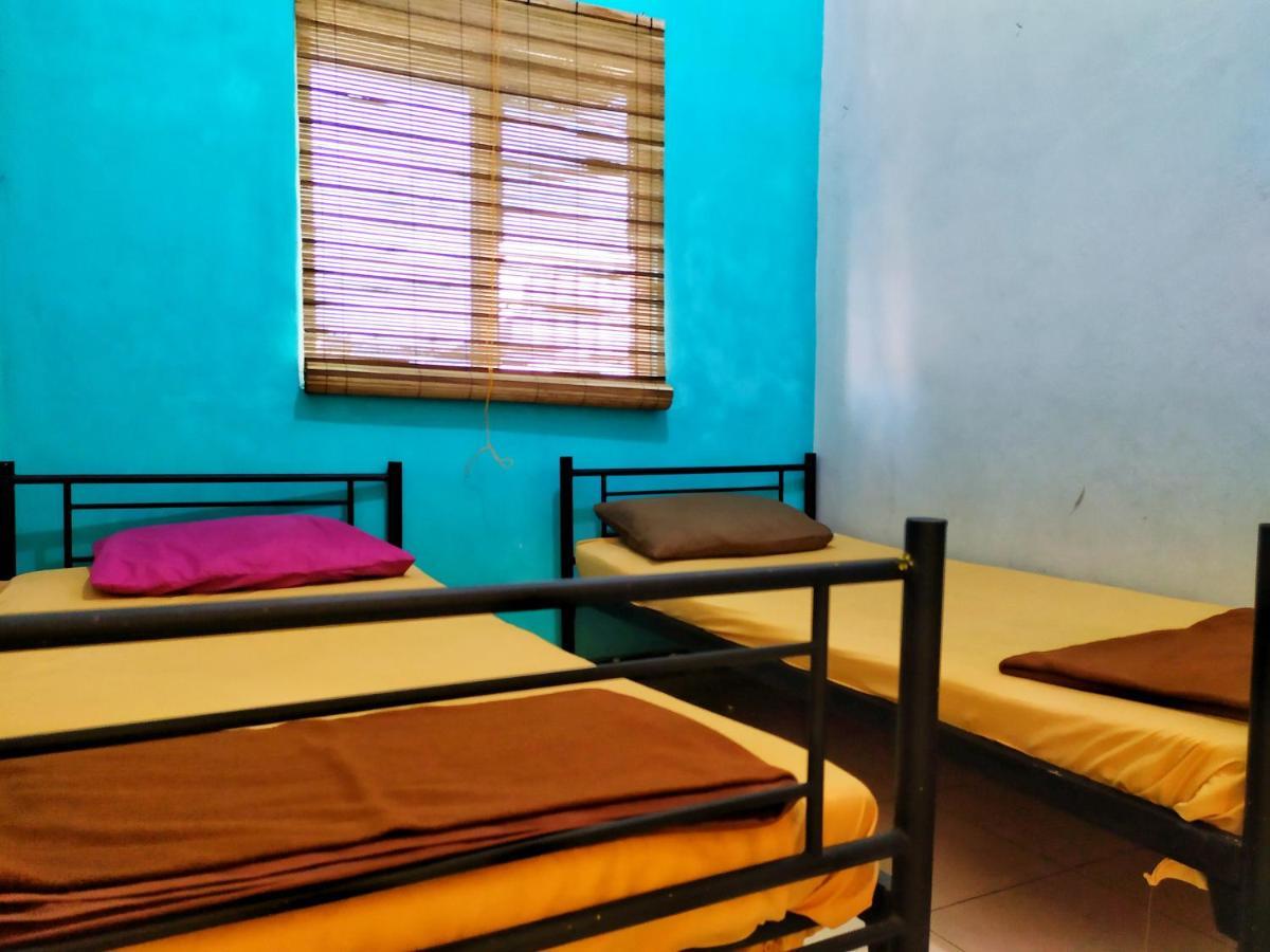 Rumah Teman Backpacker Semarang Exterior foto