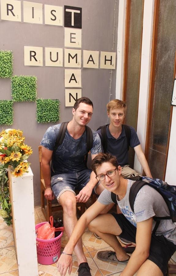 Rumah Teman Backpacker Semarang Exterior foto